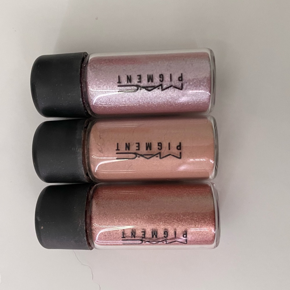 Set of 3 MAC pigments